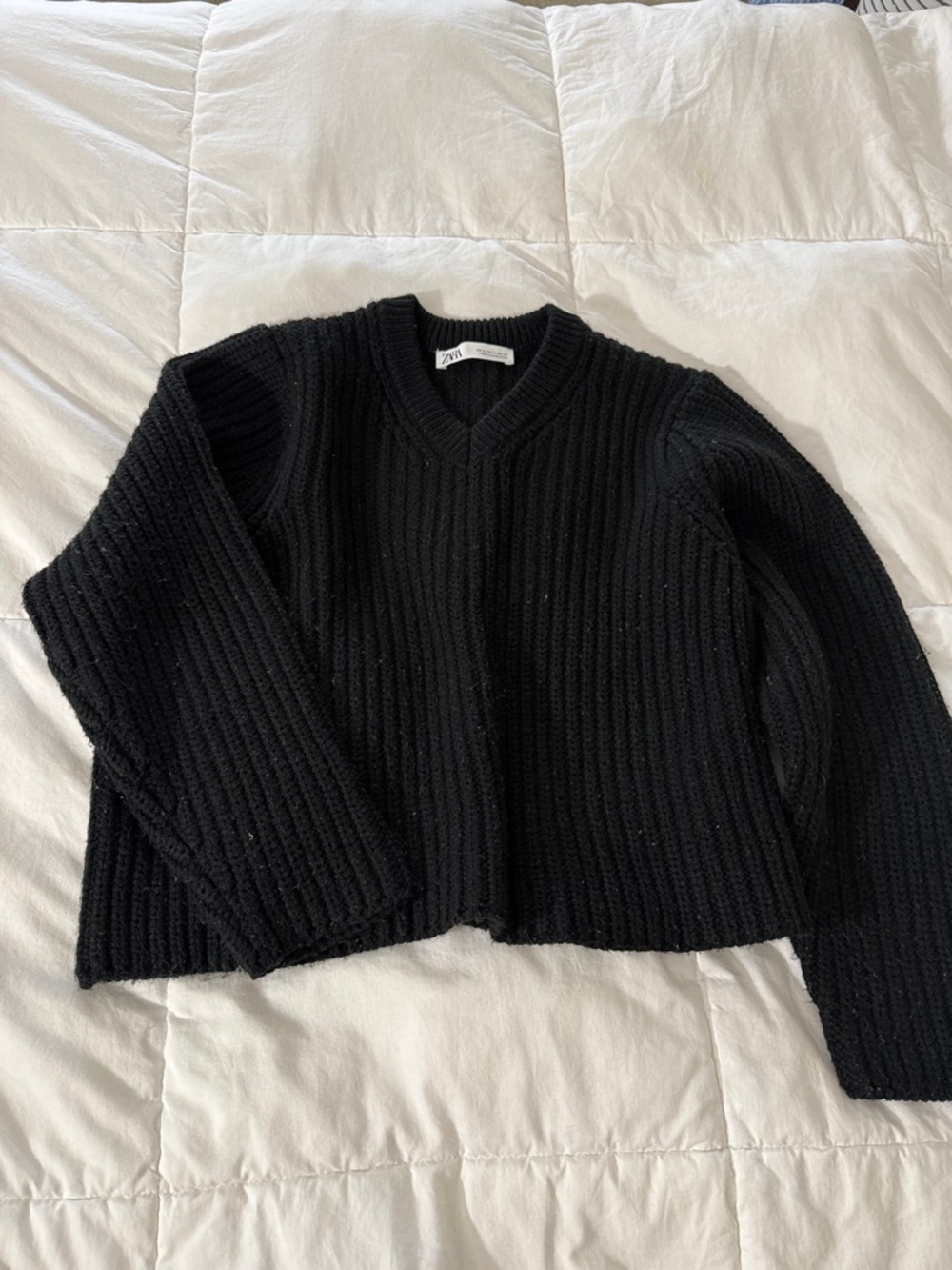 Zara Black Ribbed V-Neck Pullover Sweater